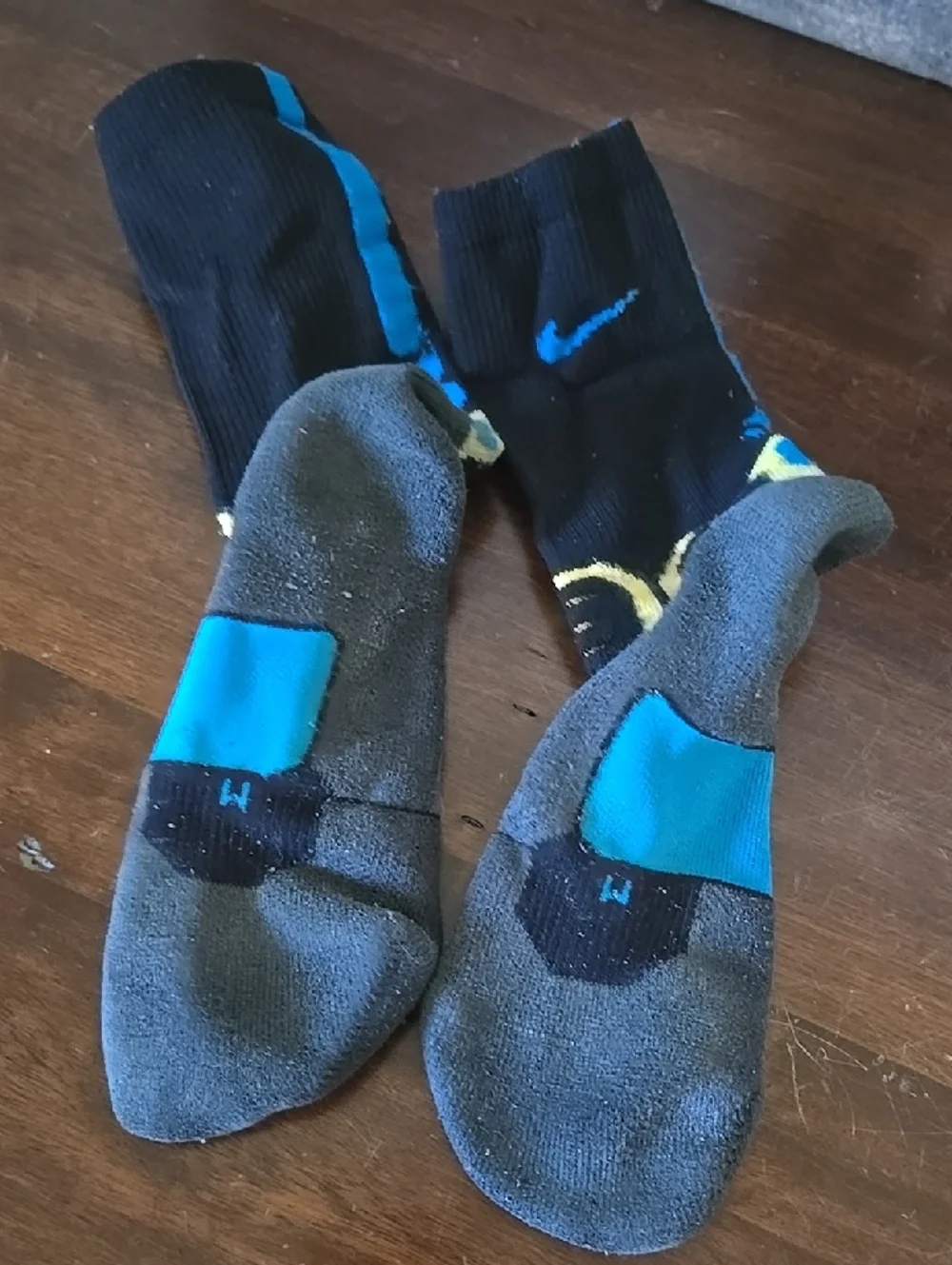 Nike Med Hyperelite Circuit Crew Socks Black Blue Yellow ULTRA RARE STYLE